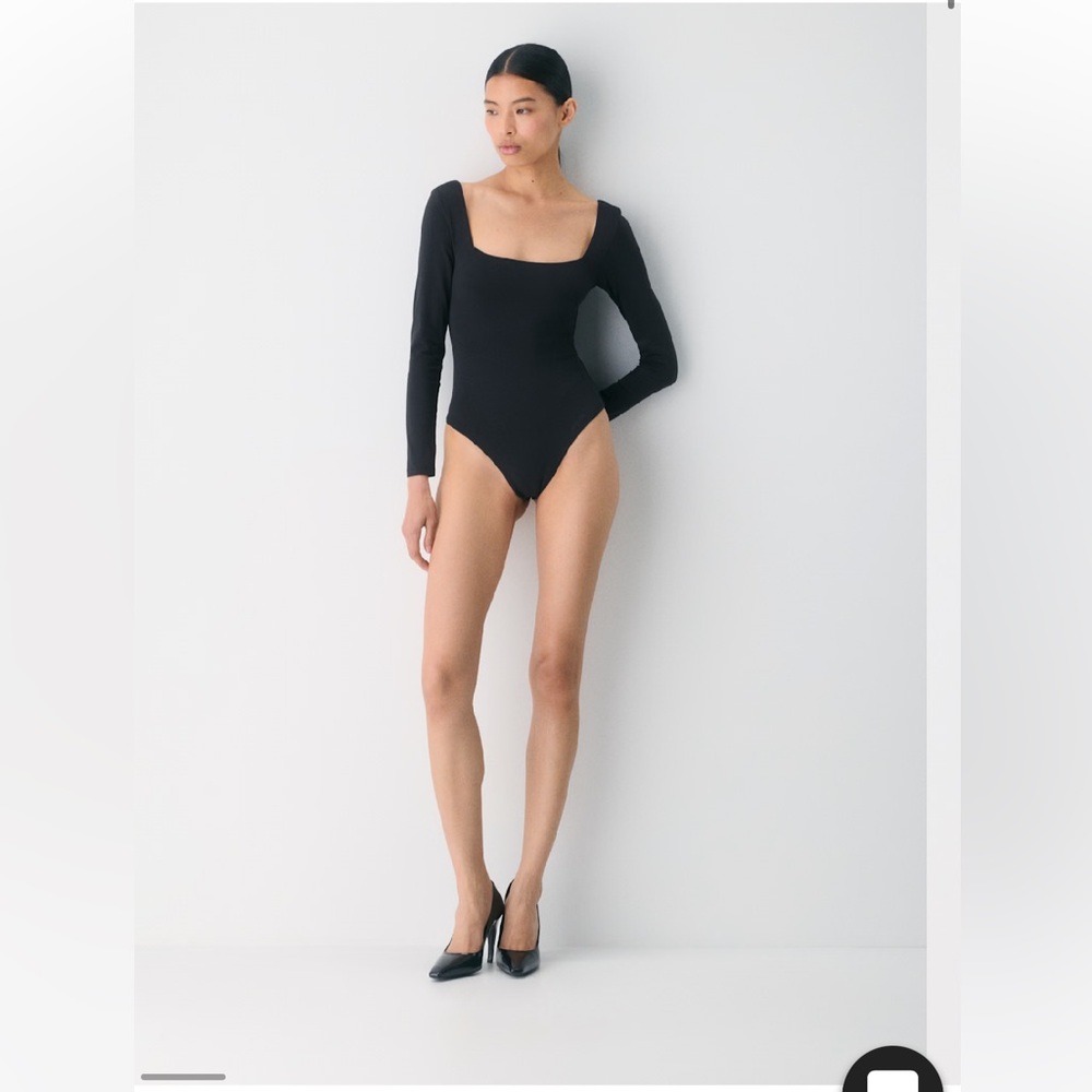 Babaton black long-sleeve bodysuit, size XXS